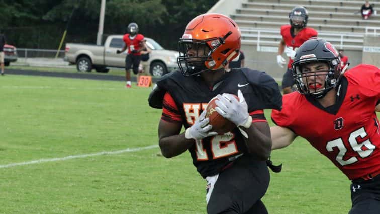 football-scrimmage-3-081117