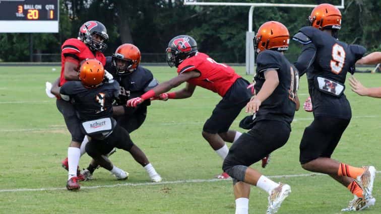 football-scrimmage-21-081117