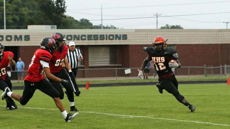 football-scrimmage-22-081117