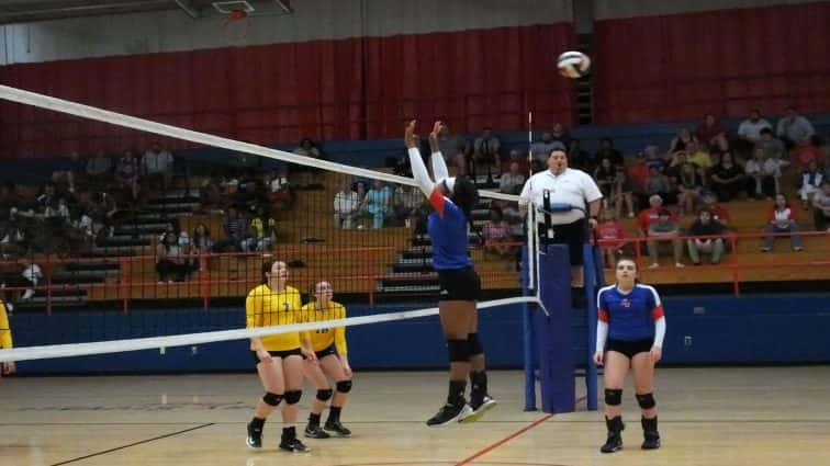 caldwell-vs-christian-volleyball-24