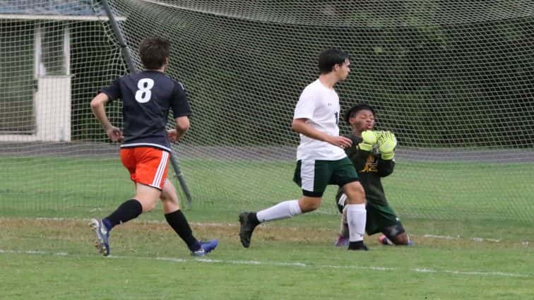 soccer-boys-uha-vs-hhs-10-081717