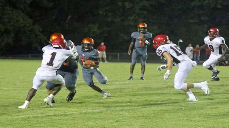 football-hhs-29-082517