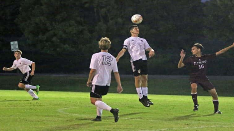 soccer-boys-hhs-9-082917