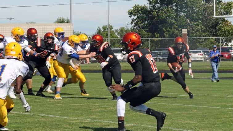 football-hhs-vs-caldwell-11-090217