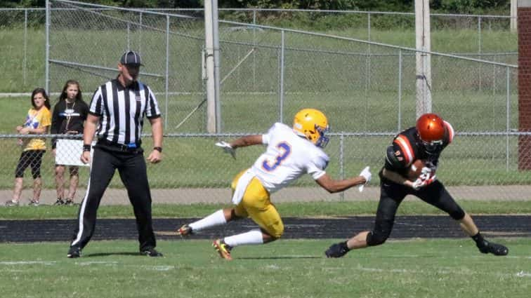 football-hhs-vs-caldwell-19-090217