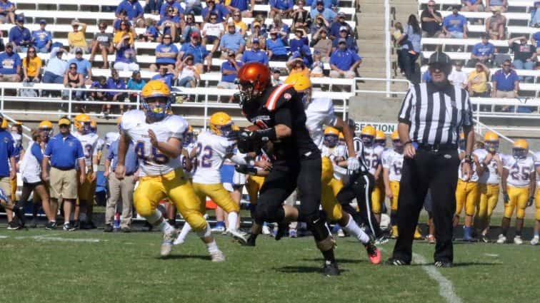 football-hhs-vs-caldwell-21-090217