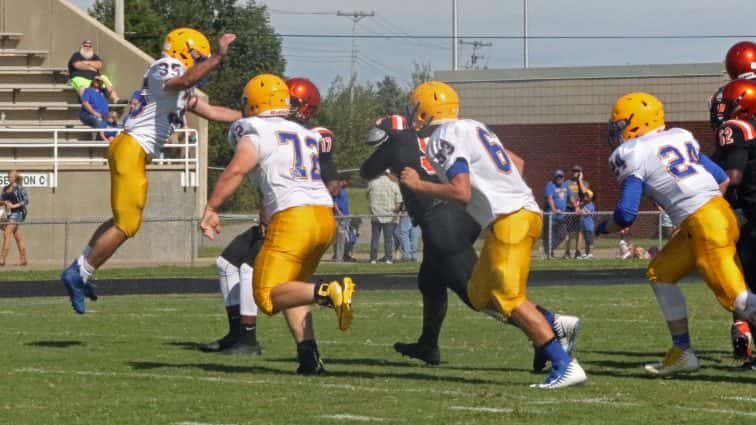 football-hhs-vs-caldwell-23-090217