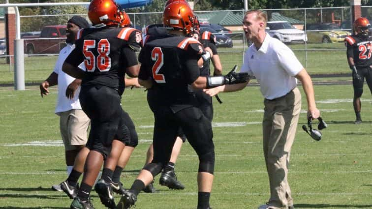 football-hhs-vs-caldwell-30-090217