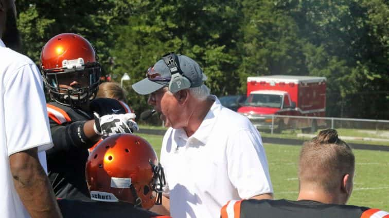 football-hhs-vs-caldwell-32-090217