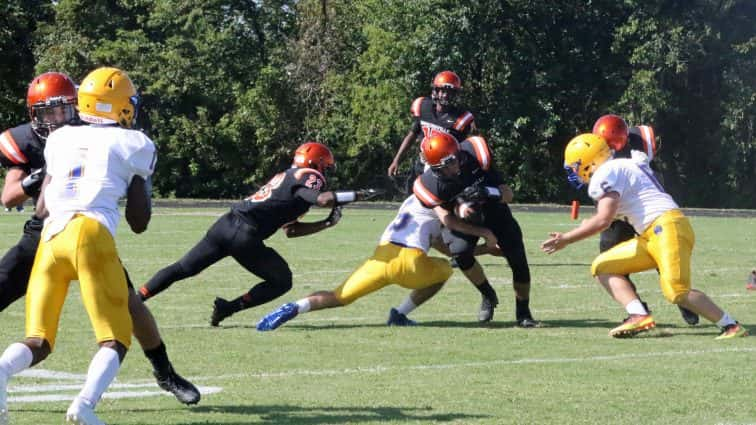 football-hhs-vs-caldwell-37-090217