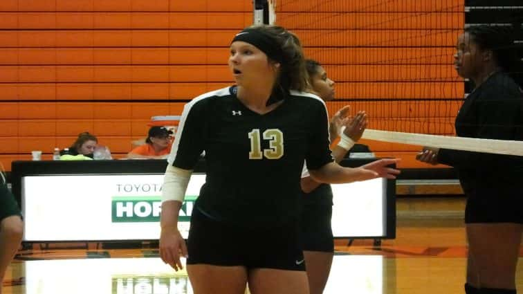 hoptown-uha-volleyball-18