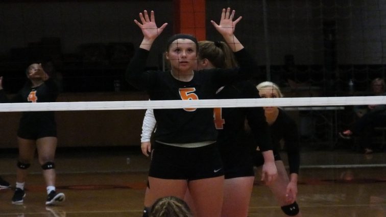 hoptown-uha-volleyball-32