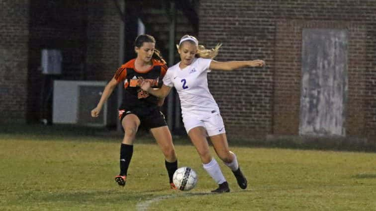 soccer-girls-hhs-vs-caldwell-7-091817