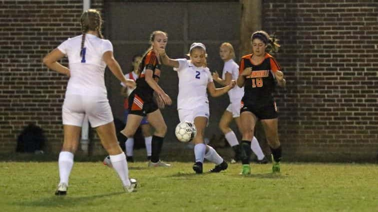 soccer-girls-hhs-vs-caldwell-10-091817