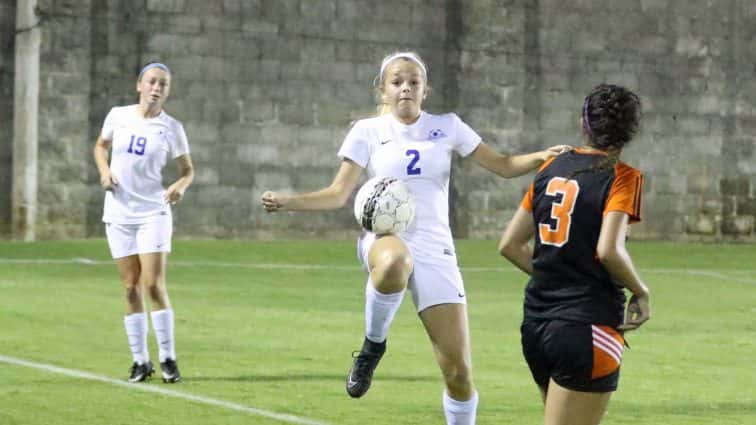 soccer-girls-hhs-vs-caldwell-15-091817