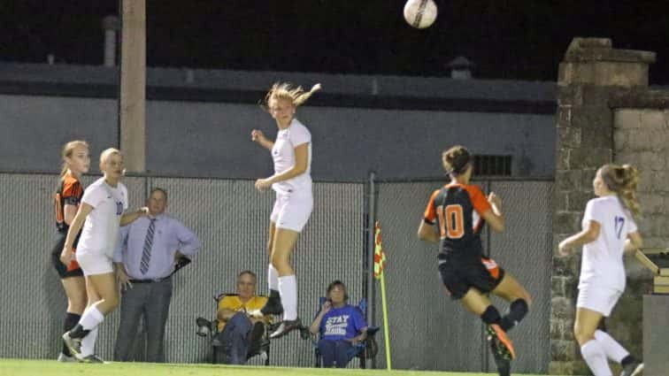 soccer-girls-hhs-vs-caldwell-18-091817