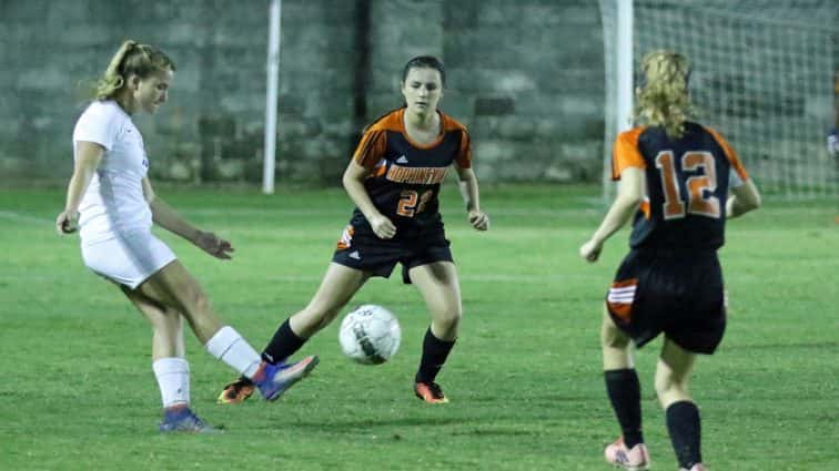 soccer-girls-hhs-vs-caldwell-20-091817