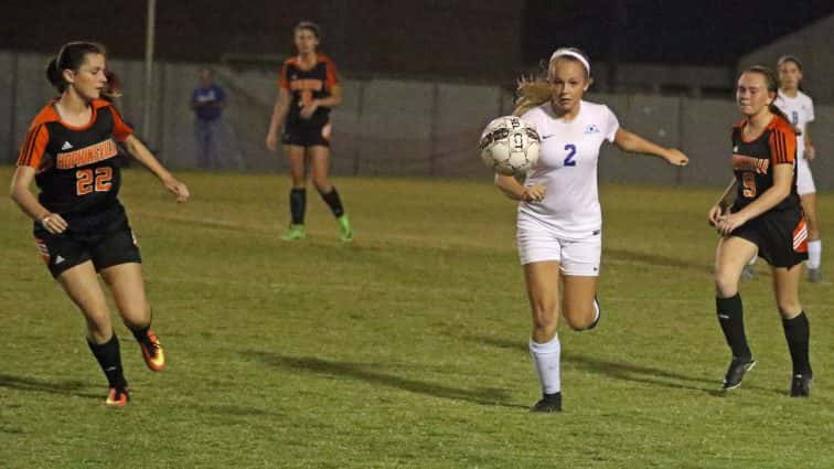 soccer-girls-hhs-vs-caldwell-21-091817