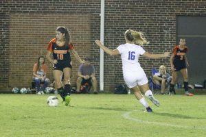 soccer-girls-hhs-vs-caldwell-23-091817