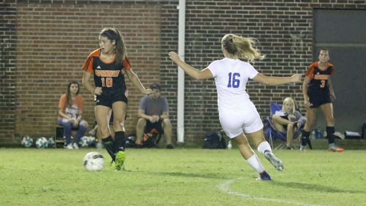 soccer-girls-hhs-vs-caldwell-23-091817