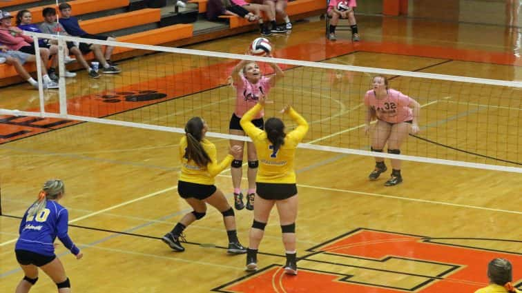 volleyball-hhs-1-vs-caldwell-3-27-092817