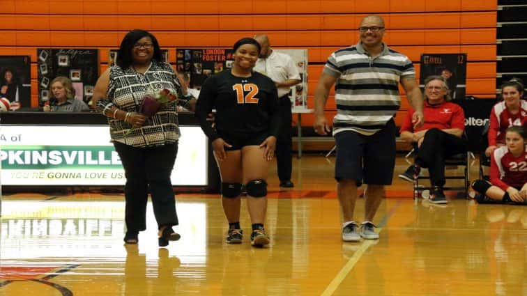 volleyball-hhs-3-vs-daviess-1-8-seniors-100217