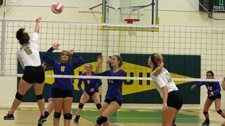 volleyball-uha-2-vs-caldwell-3-10-100317