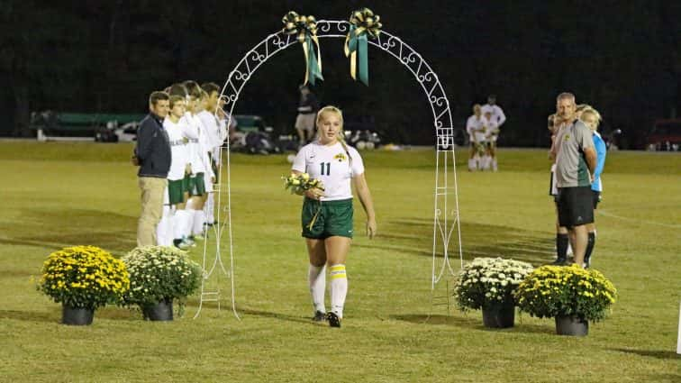 soccer-senior-night-uha-1-100517