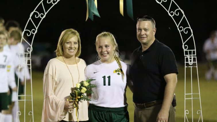 soccer-senior-night-uha-3-100517