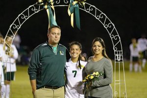 soccer-senior-night-uha-7-100517