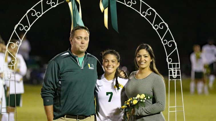 soccer-senior-night-uha-7-100517