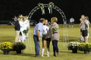 soccer-senior-night-uha-13-100517