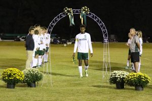 soccer-senior-night-uha-15-100517