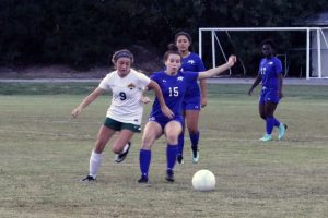 soccer-girls-uha-10-vs-ft-campbell-0-6-100517