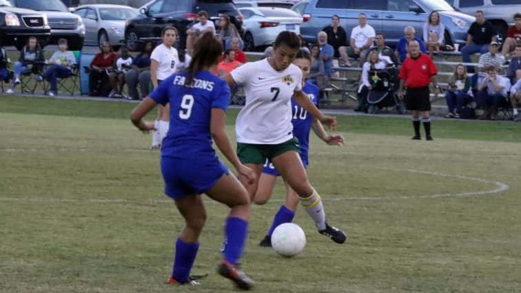 soccer-girls-uha-10-vs-ft-campbell-0-7-100517