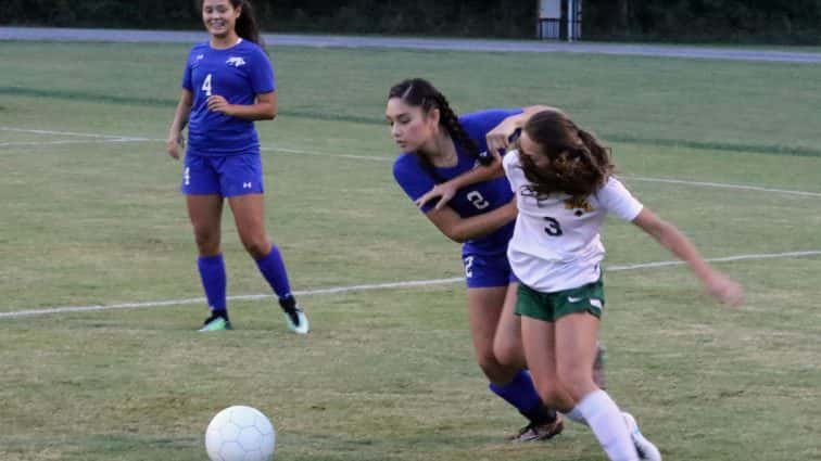 soccer-girls-uha-10-vs-ft-campbell-0-11-100517