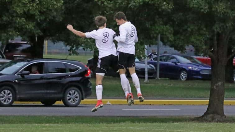 soccer-boys-uha-1-vs-hoptown-11-17-101117-2