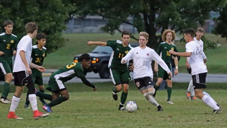 soccer-boys-uha-1-vs-hoptown-11-24-101117-2