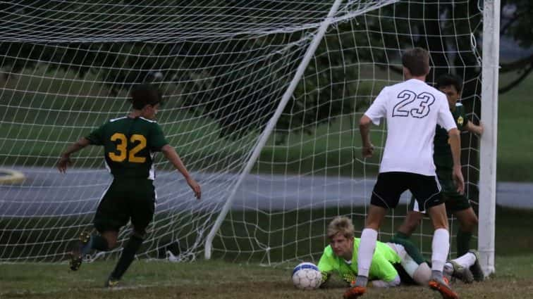 soccer-boys-uha-1-vs-hoptown-11-34-101117-2