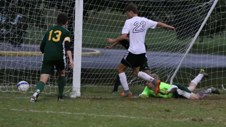 soccer-boys-uha-1-vs-hoptown-11-35-101117-2