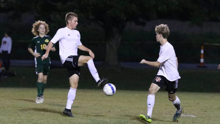 soccer-boys-uha-1-vs-hoptown-11-49-101117-2