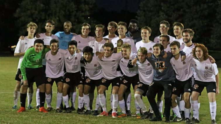 soccer-boys-uha-1-vs-hoptown-11-59-101117-2