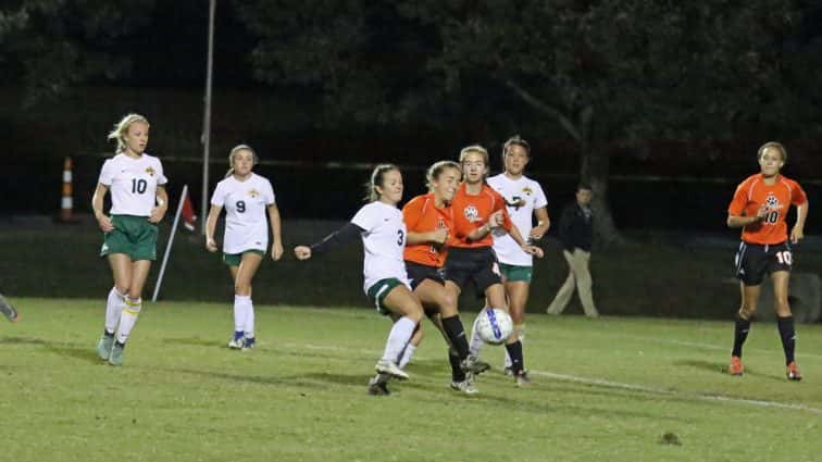 soccer-girls-uha-11-vs-hhs-1-2-101117-2