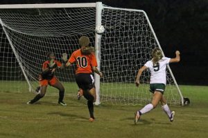 soccer-girls-uha-11-vs-hhs-1-7-101117-2