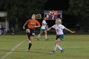 soccer-girls-uha-11-vs-hhs-1-9-101117-2