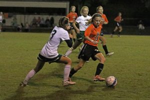 soccer-girls-uha-11-vs-hhs-1-13-101117-2