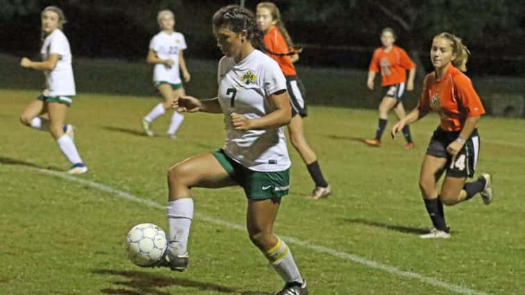 soccer-girls-uha-11-vs-hhs-1-14-101117-2