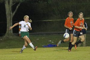 soccer-girls-uha-11-vs-hhs-1-16-101117-2