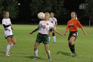 soccer-girls-uha-11-vs-hhs-1-17-101117-2