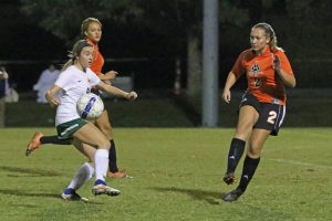 soccer-girls-uha-11-vs-hhs-1-26-101117-2